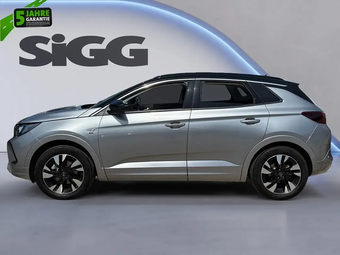 Opel Grandland - Thumbnail 2