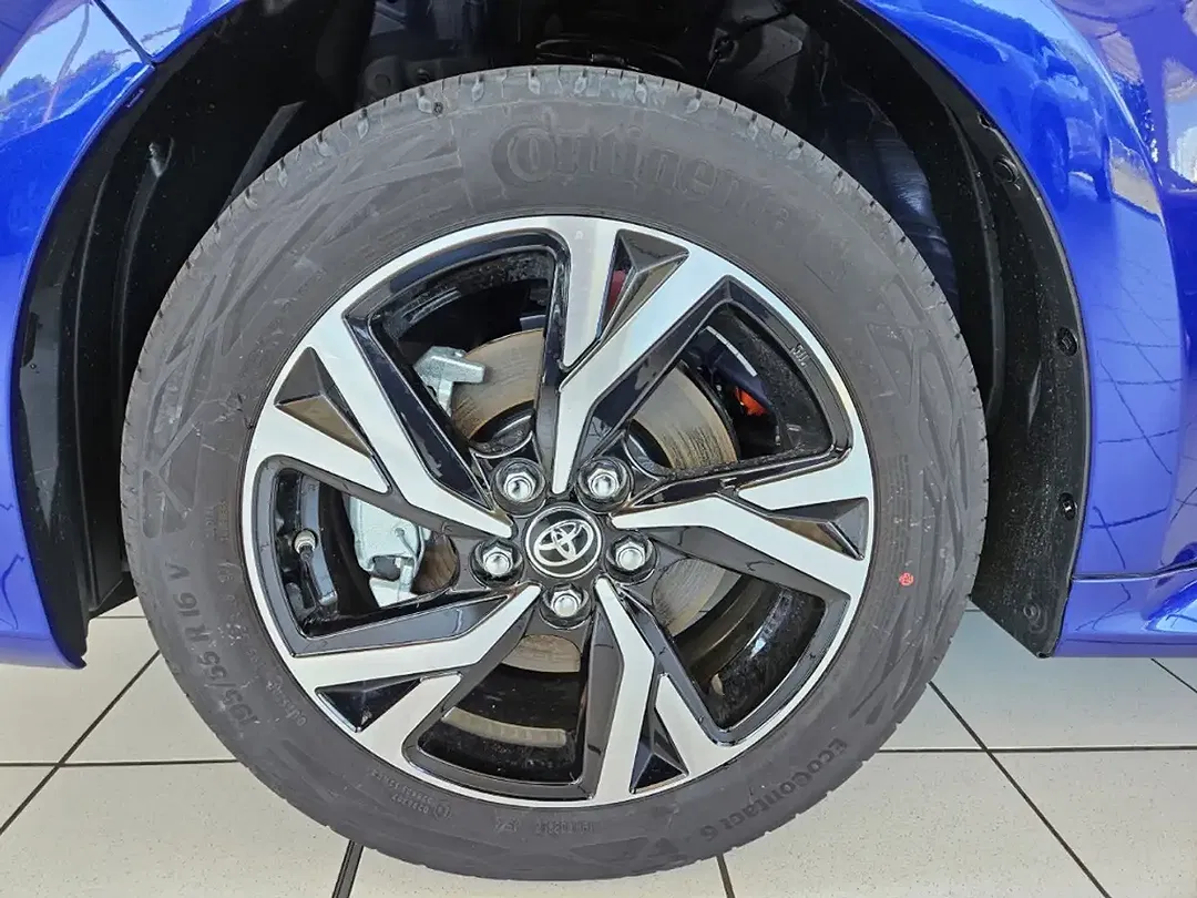 Toyota Yaris - Thumbnail 5