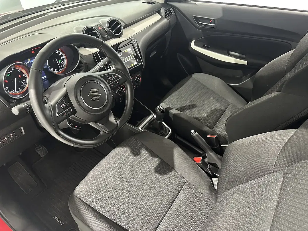 Suzuki Swift - Thumbnail 6