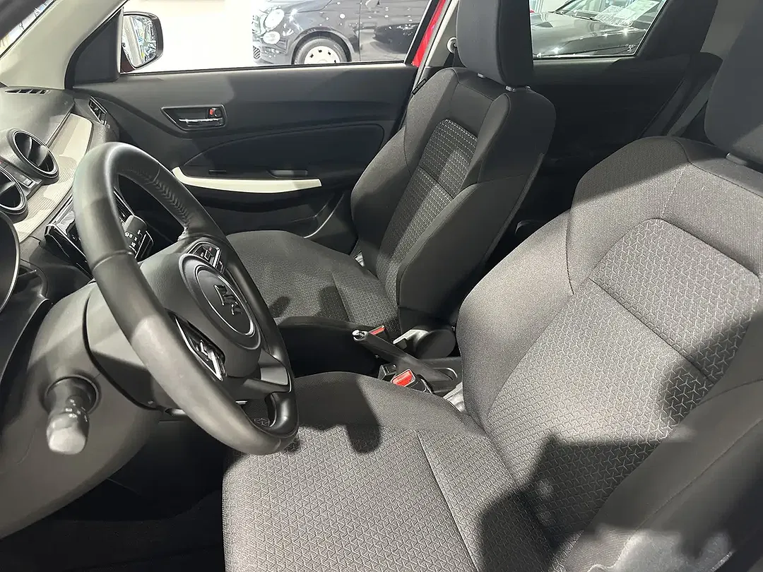 Suzuki Swift - Thumbnail 7