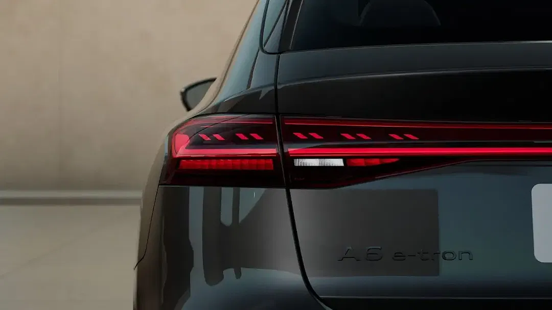 Audi A6 e-tron - Thumbnail 4