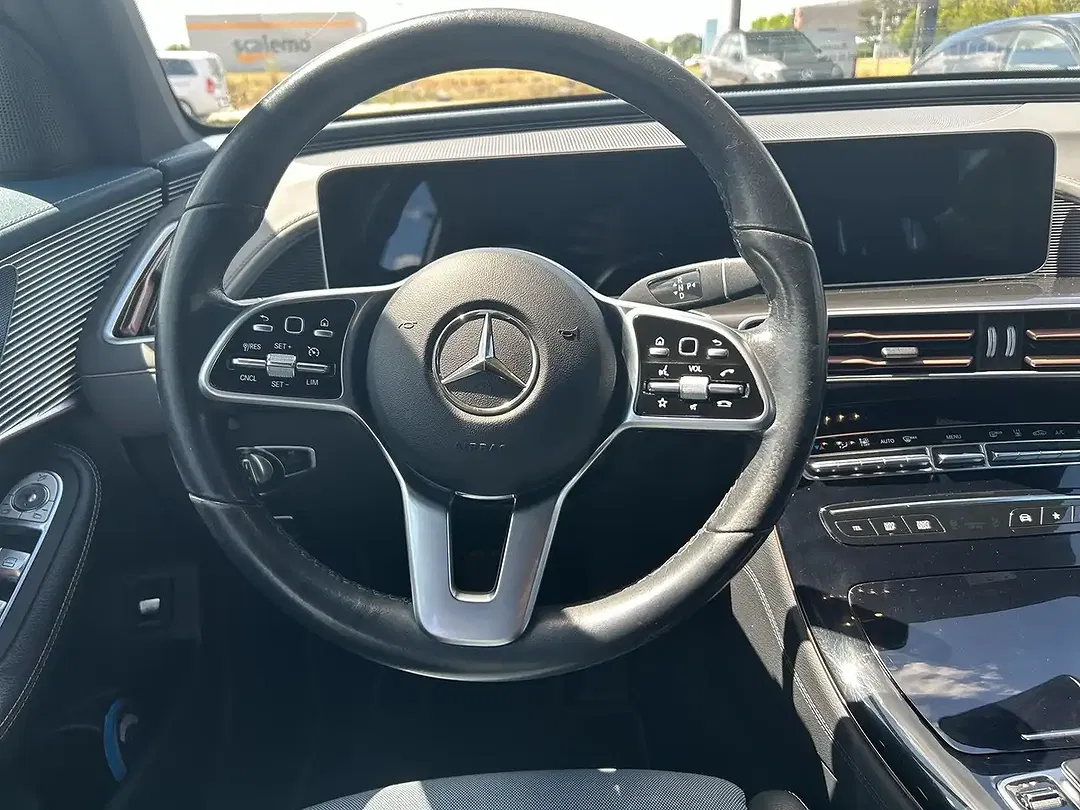 Mercedes-Benz EQC 400 - Thumbnail 8