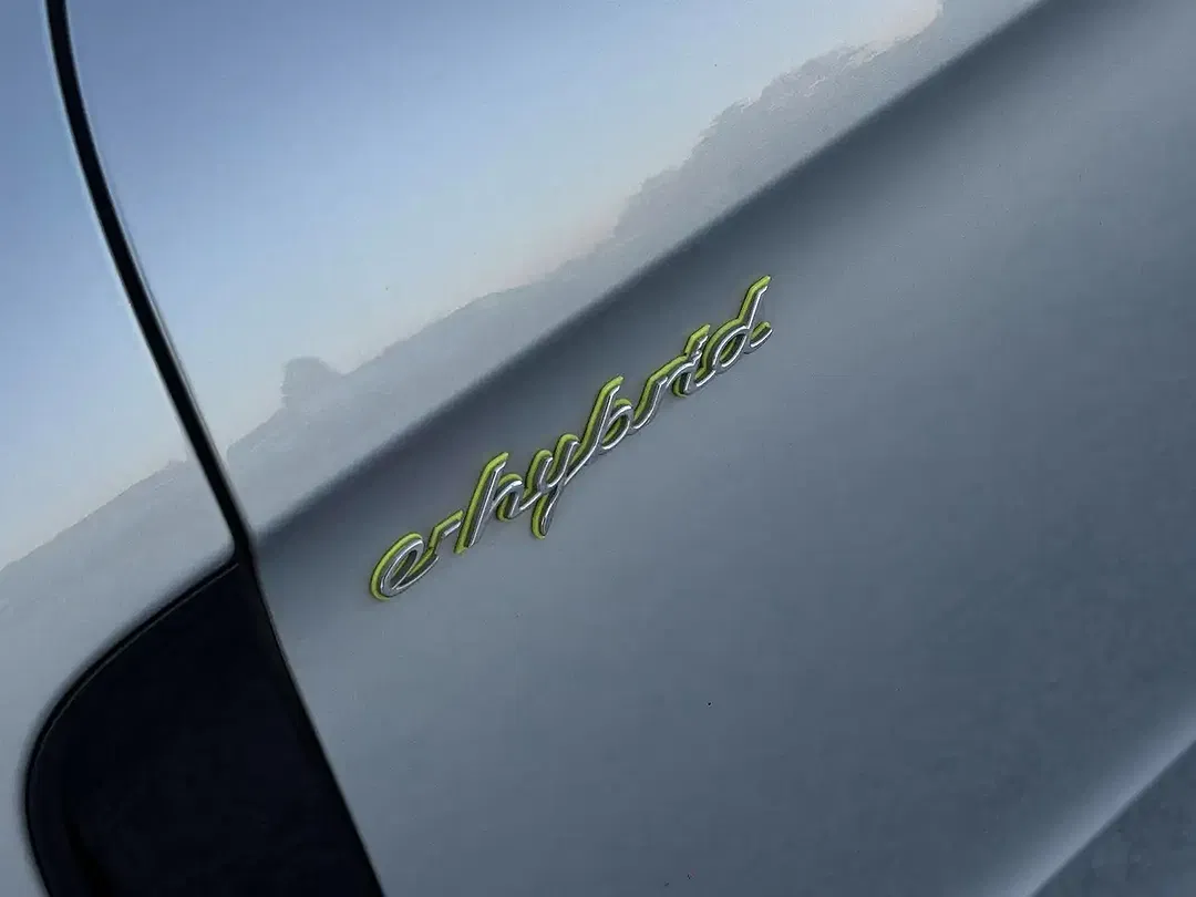 Porsche Panamera - Thumbnail 10