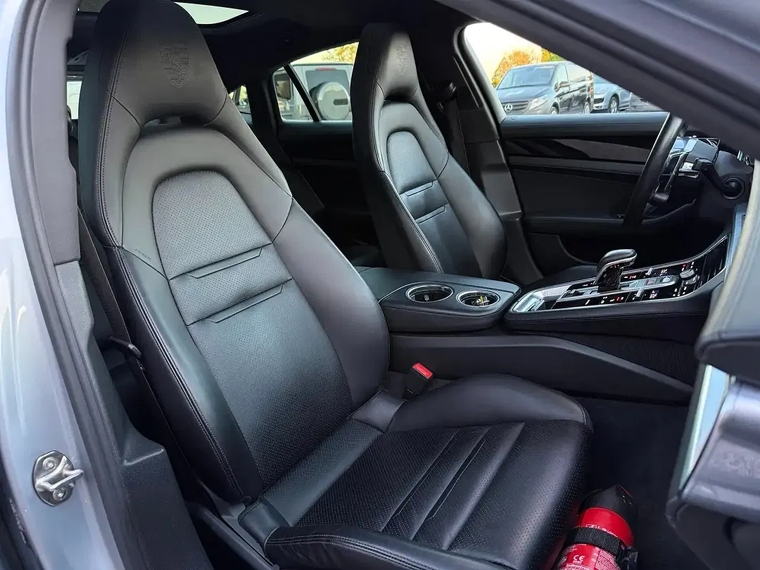 Porsche Panamera - Thumbnail 22