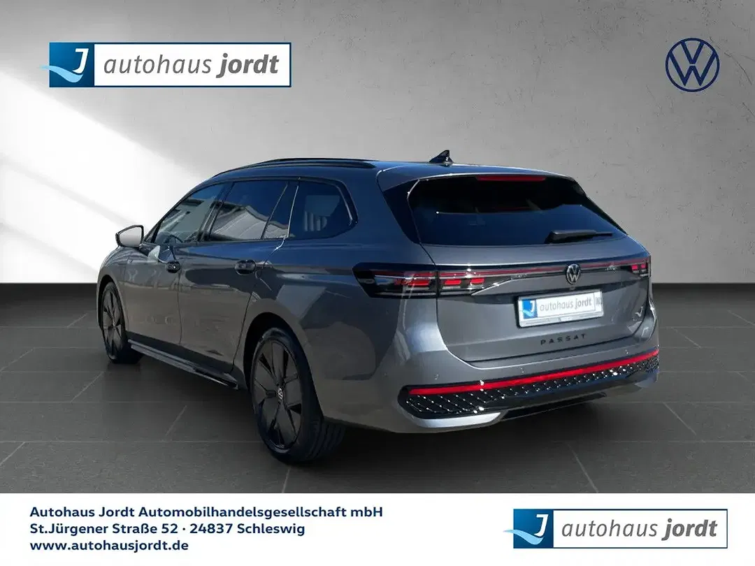 Volkswagen Passat Variant - Thumbnail 3