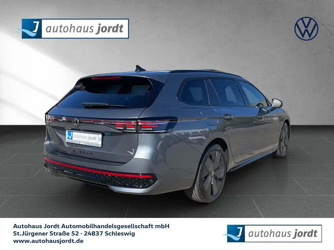 Volkswagen Passat Variant - Thumbnail 4