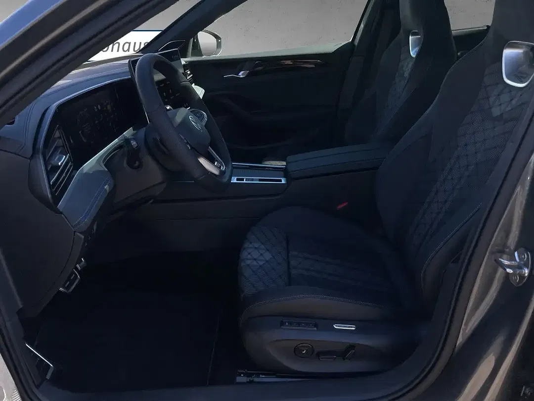 Volkswagen Passat Variant - Thumbnail 7