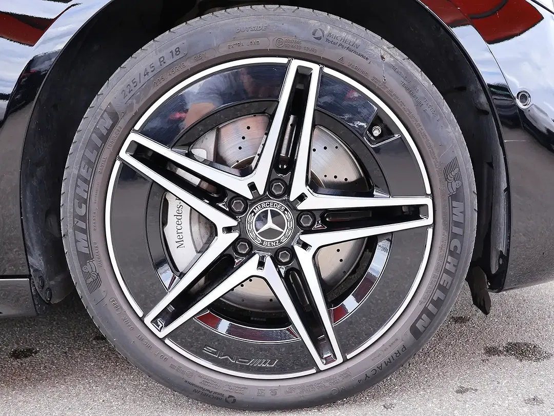 Mercedes-Benz C 300 - Thumbnail 6