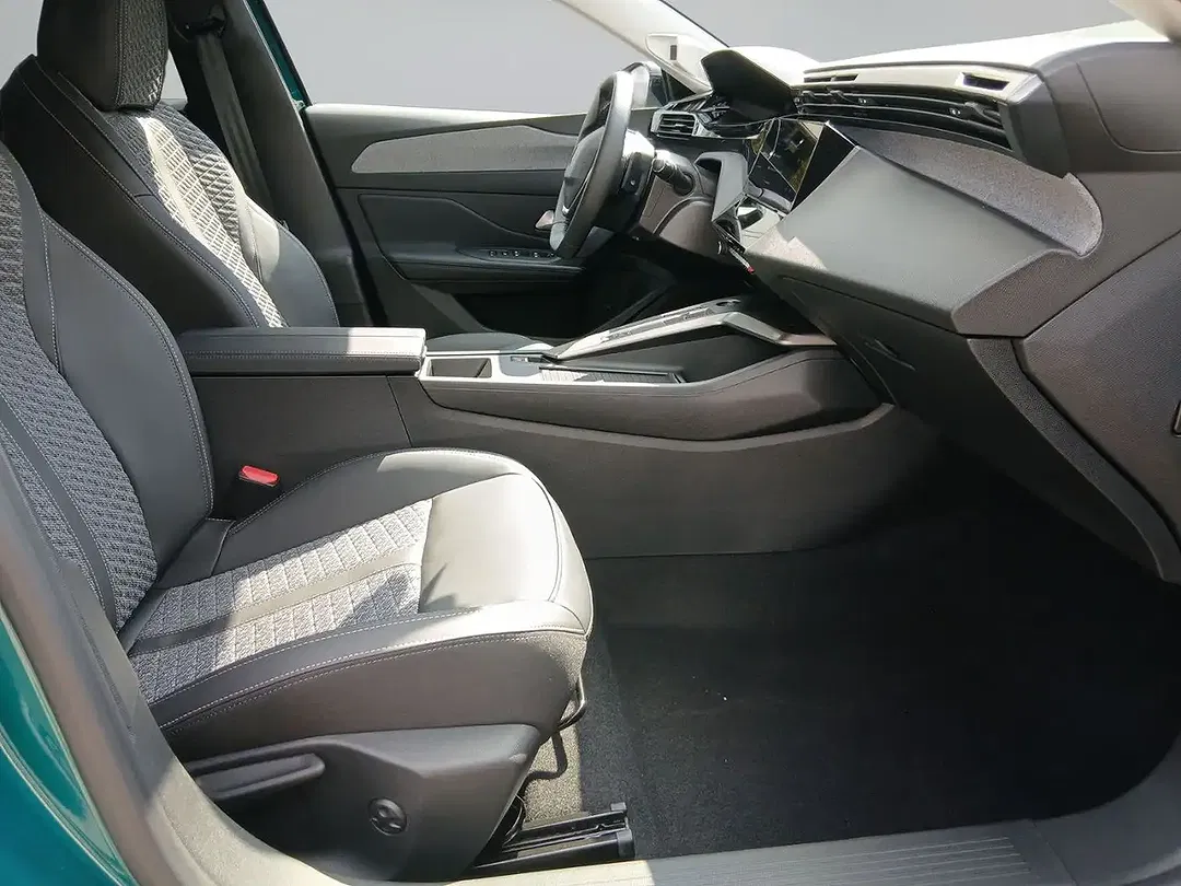 Peugeot 308 - Thumbnail 7
