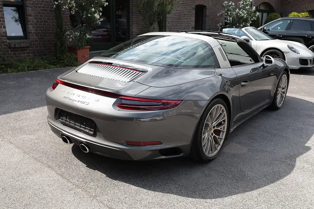 Porsche 991 - Thumbnail 11