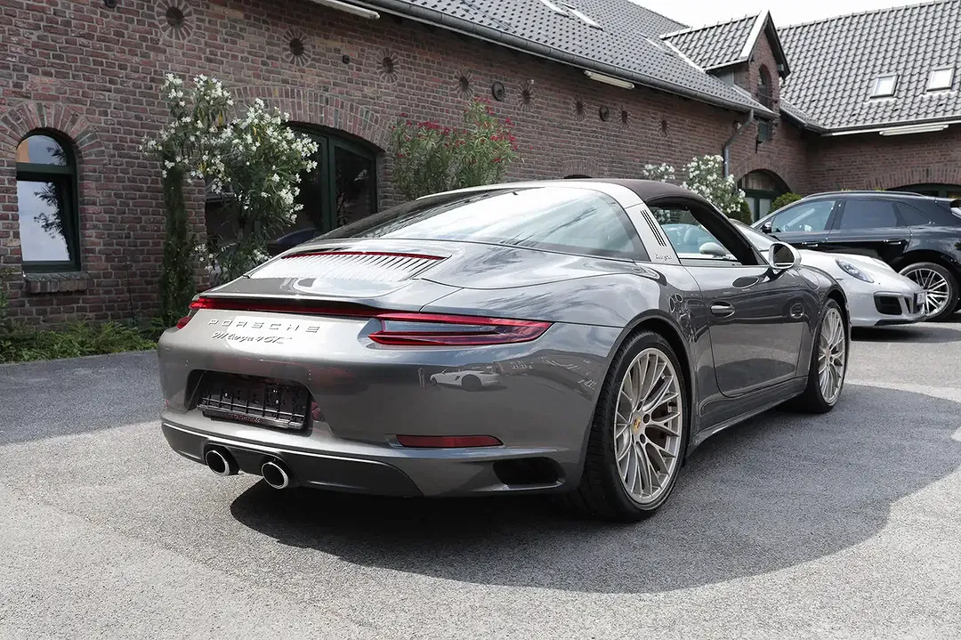 Porsche 991 - Thumbnail 13