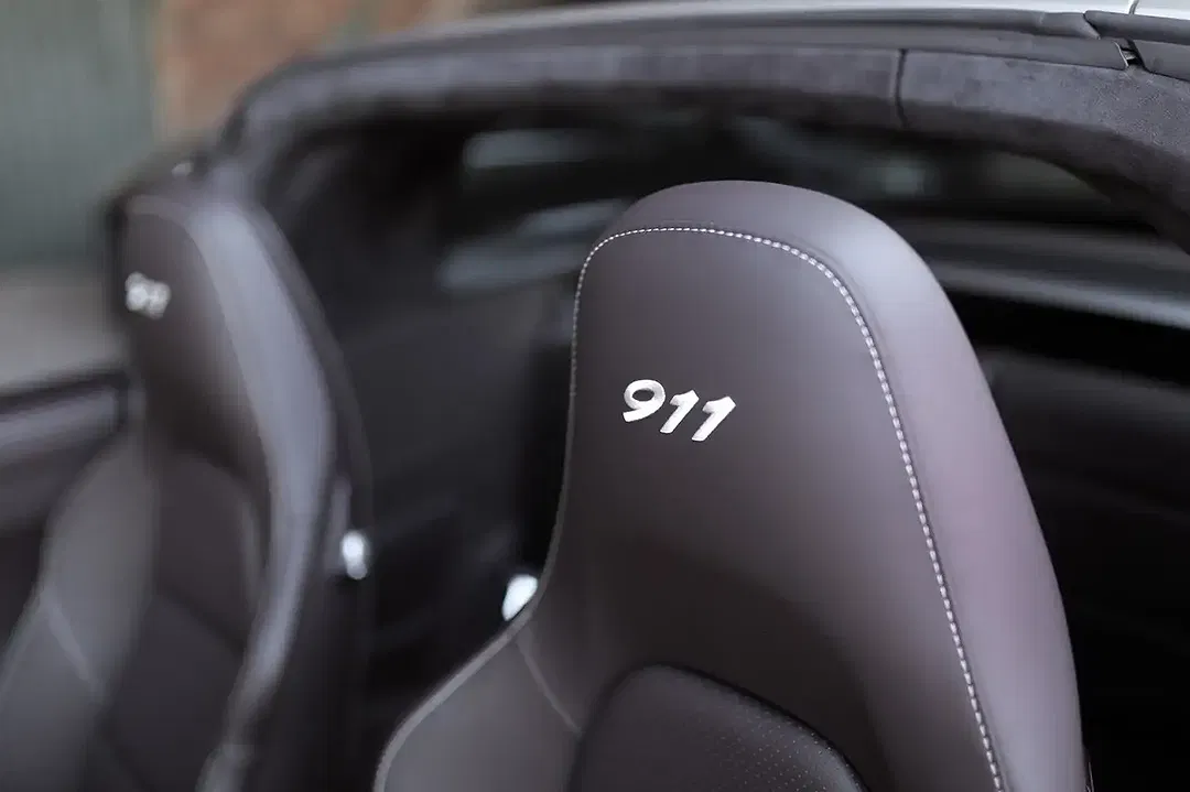 Porsche 991 - Thumbnail 2