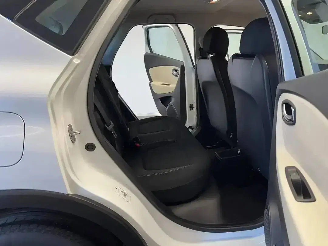 Renault Captur - Thumbnail 15