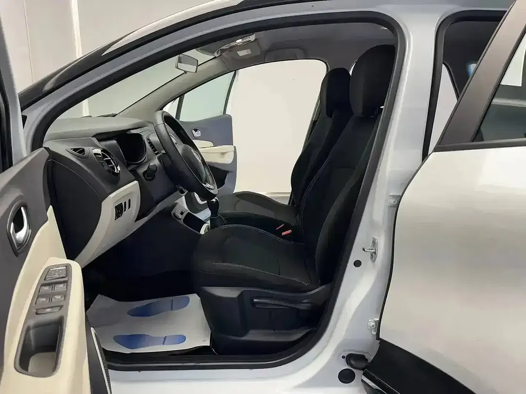 Renault Captur - Thumbnail 7