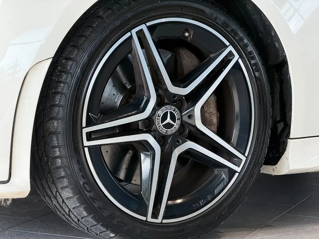 Mercedes-Benz CLS 350 - Thumbnail 9