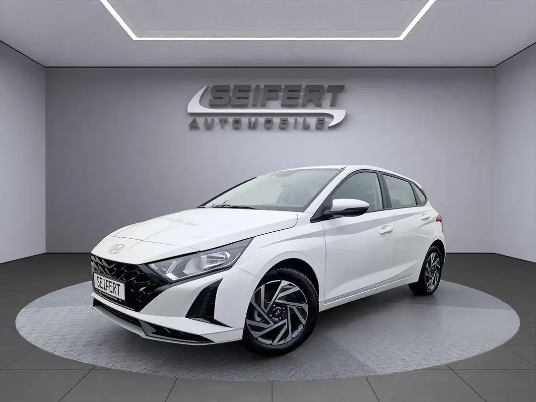Hyundai i20 - Thumbnail 1