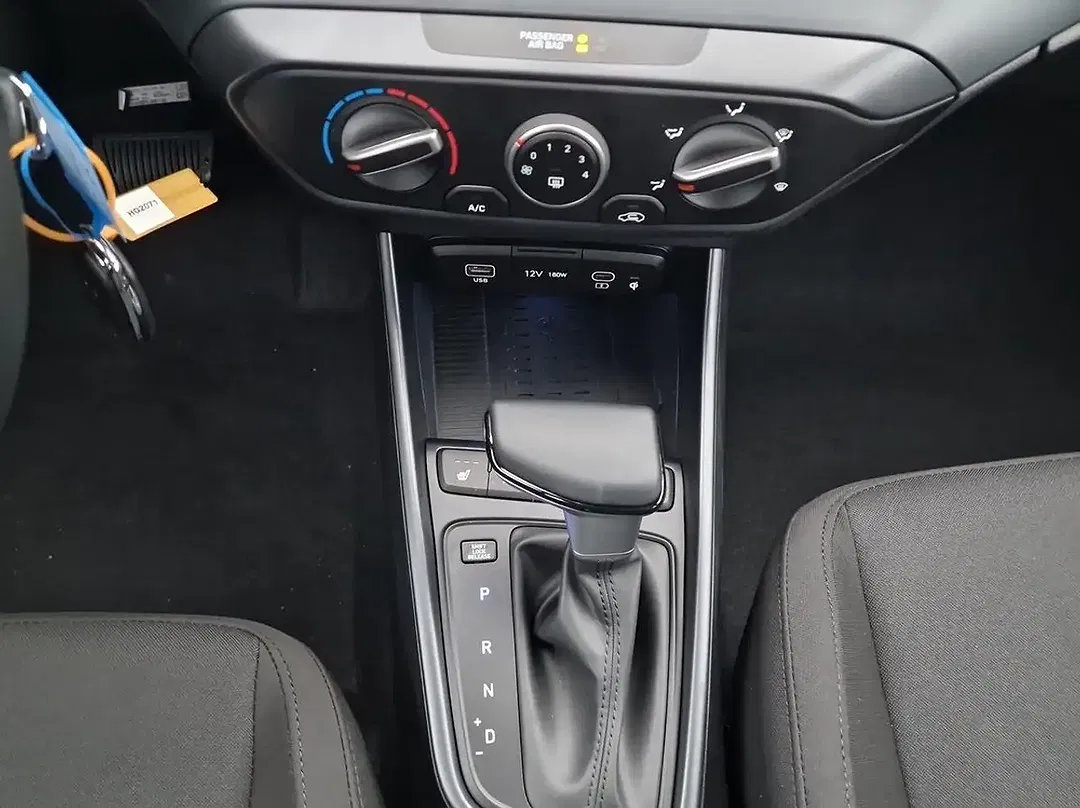 Hyundai i20 - Thumbnail 11