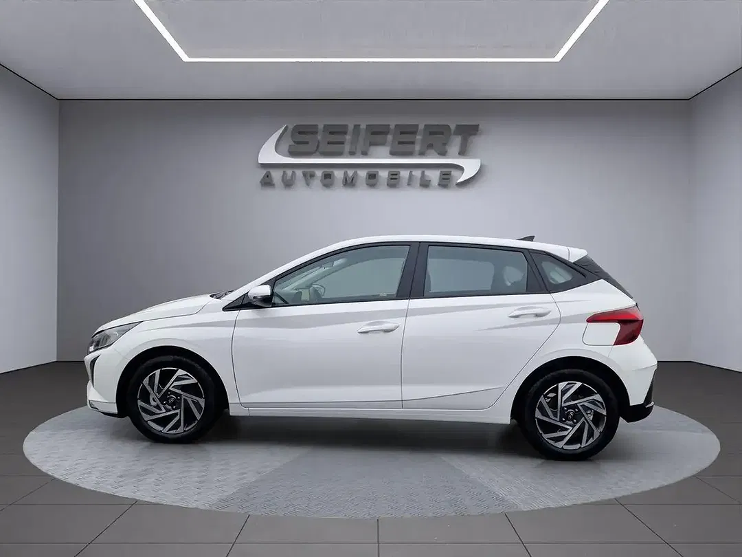 Hyundai i20 - Thumbnail 2