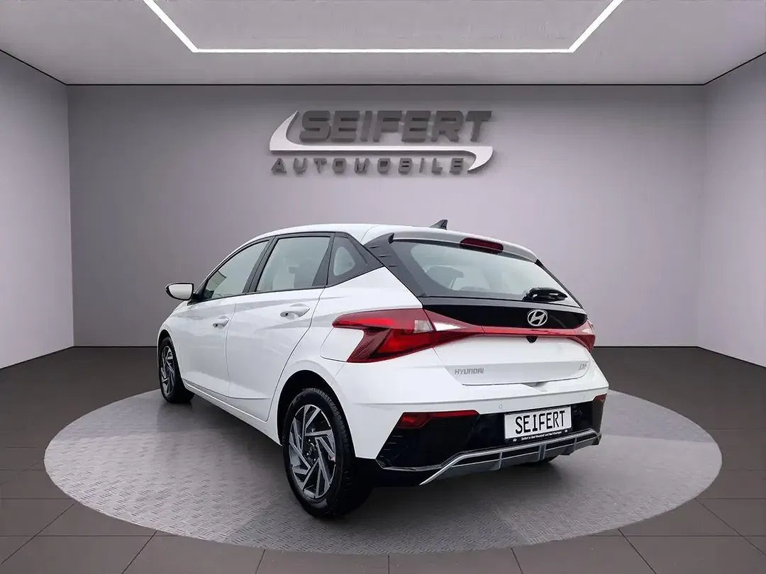 Hyundai i20 - Thumbnail 3