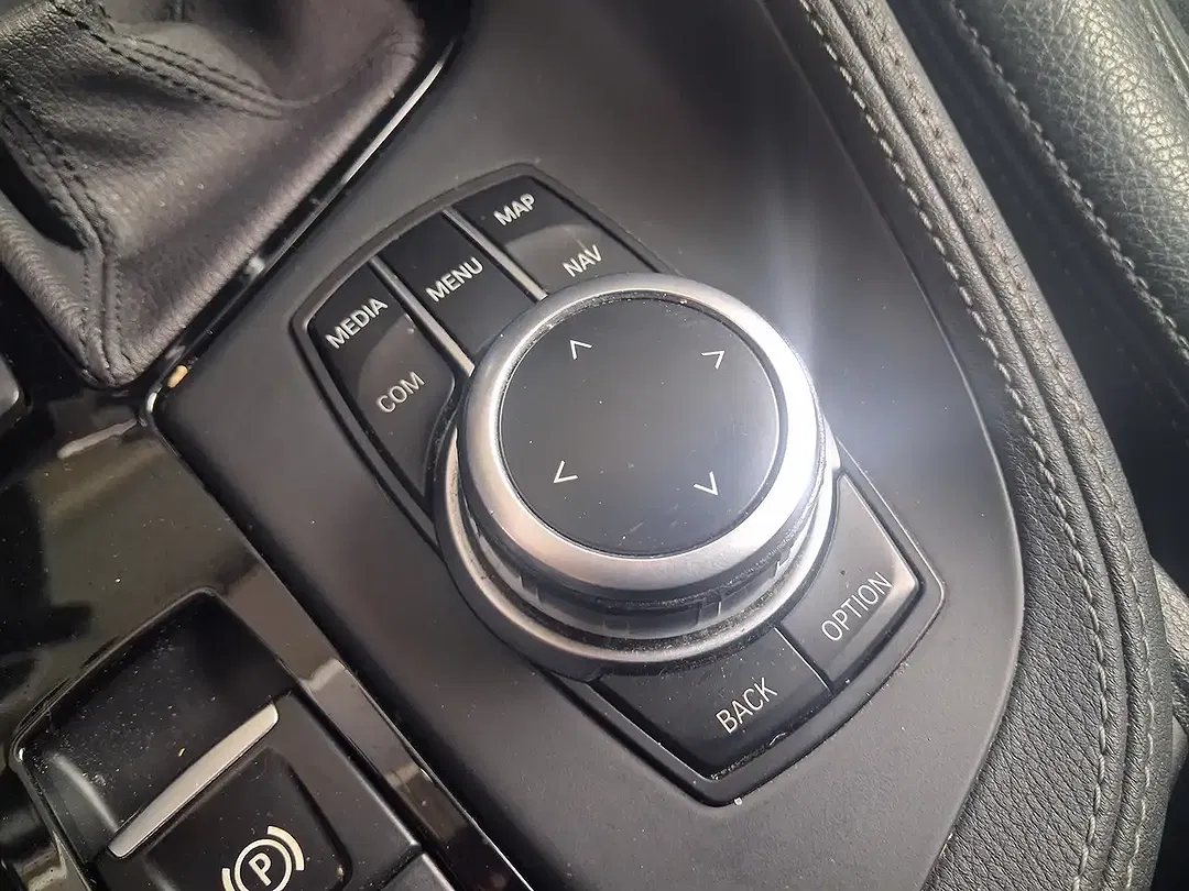 BMW X1 - Thumbnail 13