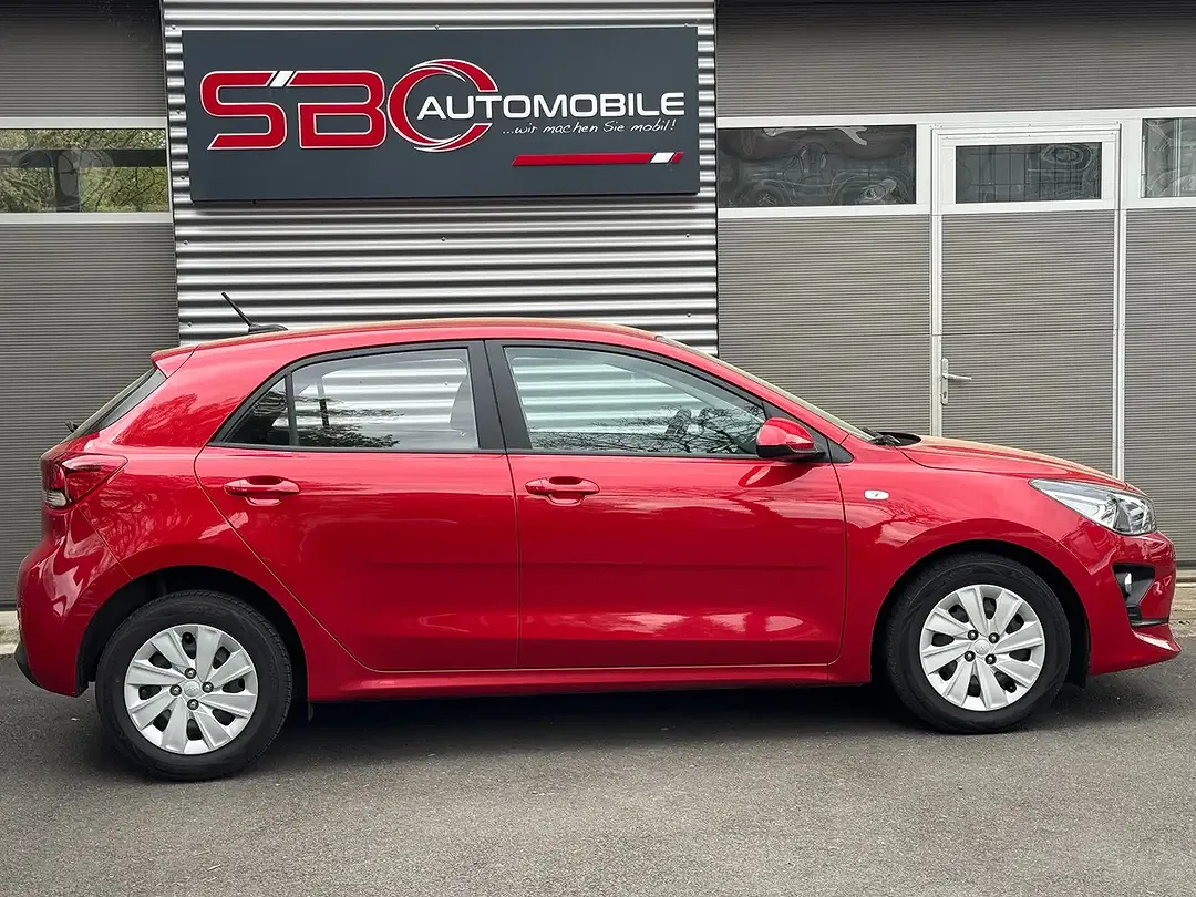 Kia Rio - Thumbnail 5
