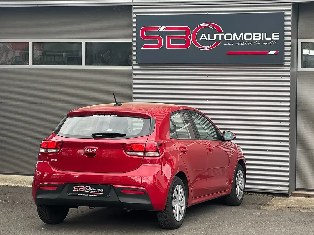 Kia Rio - Thumbnail 8