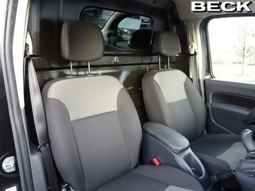 Renault Kangoo - Thumbnail 9