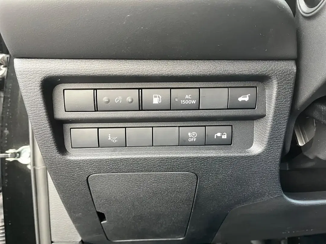 Mitsubishi Outlander - Thumbnail 14
