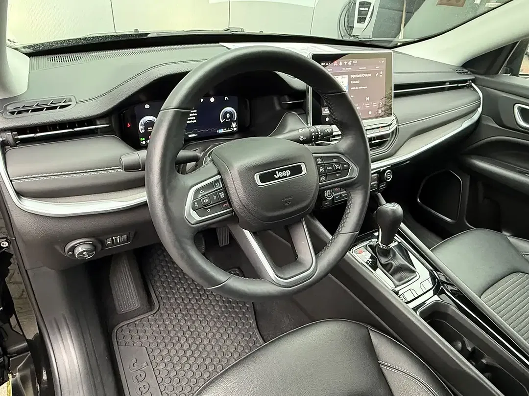 Jeep Compass - Thumbnail 15