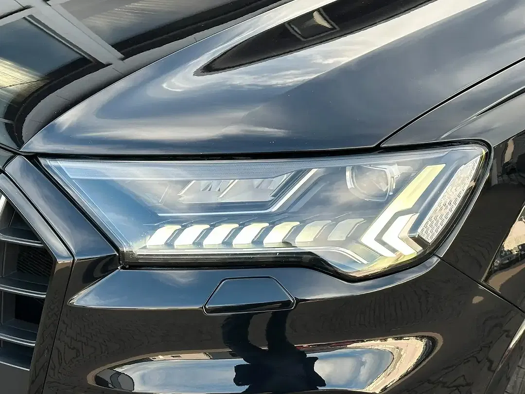 Audi SQ7 - Thumbnail 8