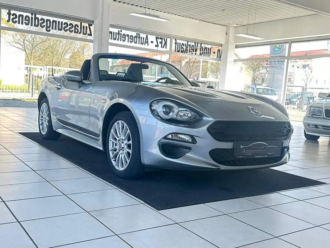 Fiat 124 Spider - Afbeelding 1