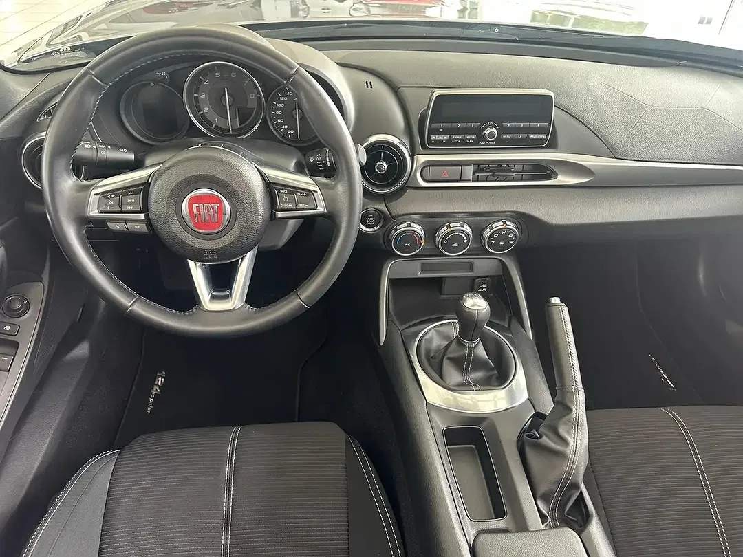 Fiat 124 Spider - Thumbnail 12