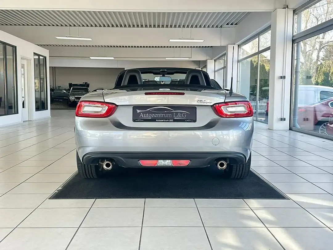 Fiat 124 Spider - Thumbnail 6