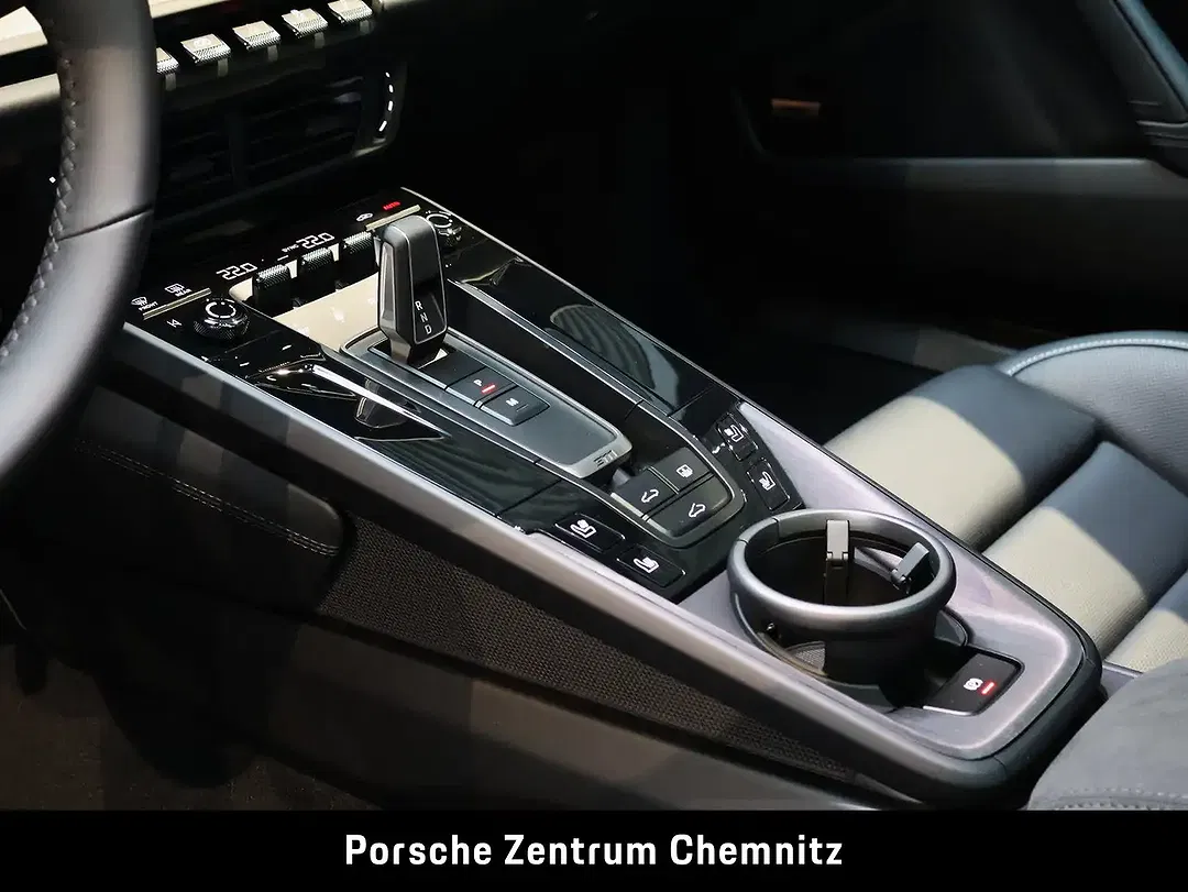 Porsche 911 - Thumbnail 14