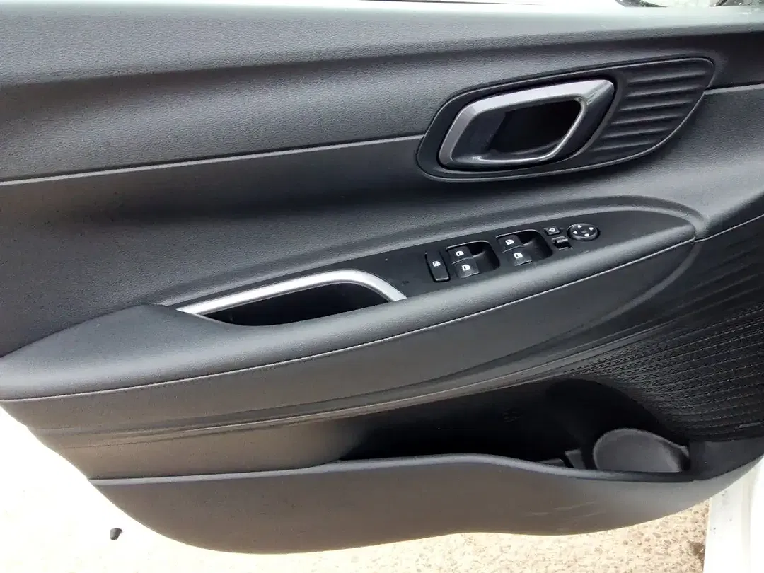 Hyundai i20 - Thumbnail 15