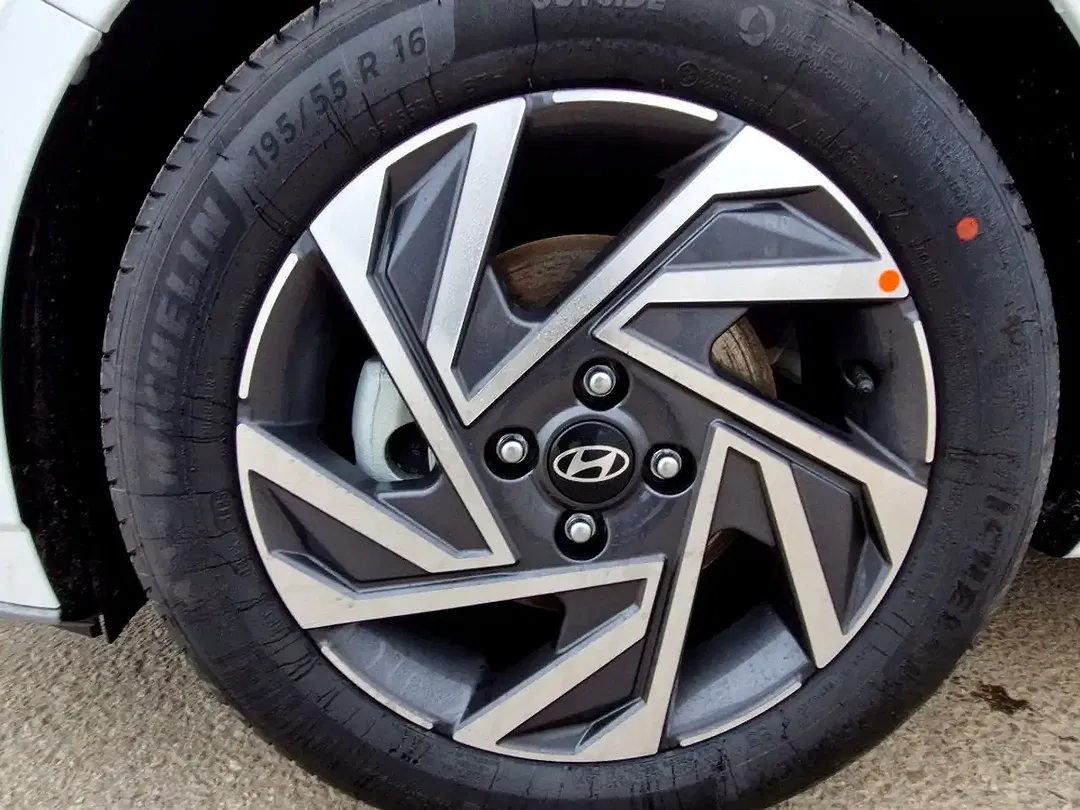 Hyundai i20 - Thumbnail 8