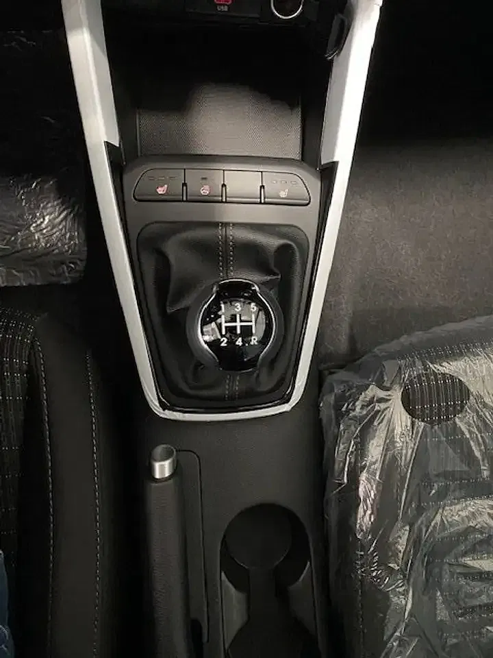 Kia Stonic - Thumbnail 13