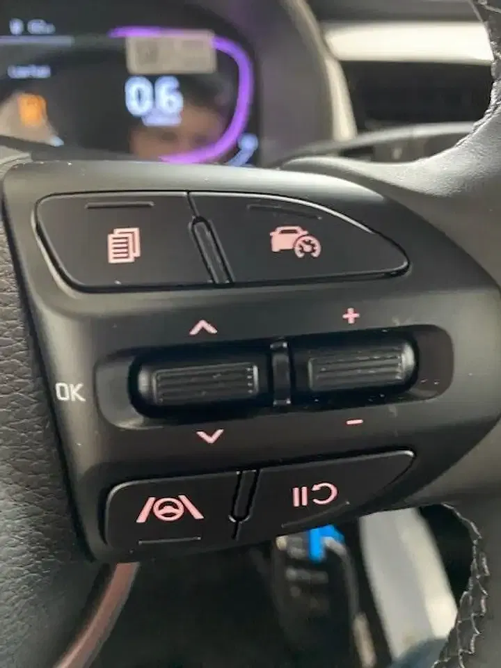 Kia Stonic - Thumbnail 8