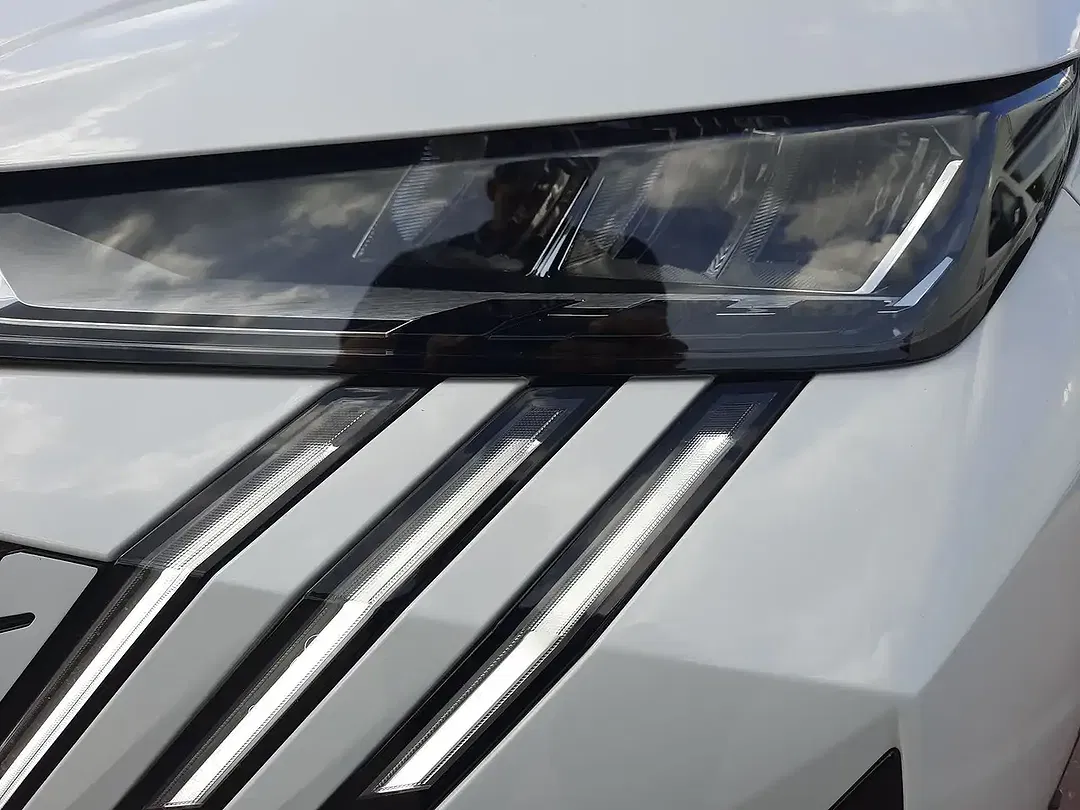 Peugeot 5008 - Thumbnail 9