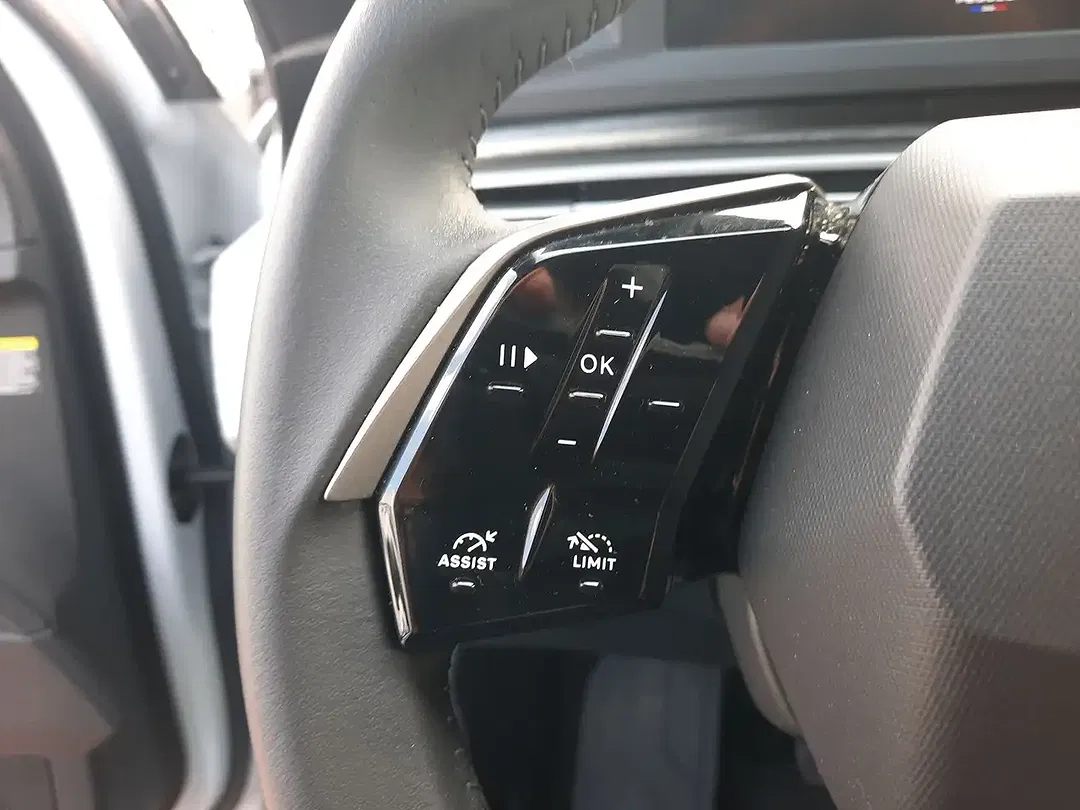 Peugeot 5008 - Thumbnail 11