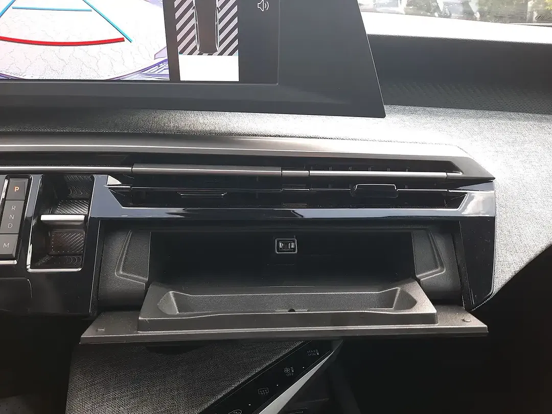 Peugeot 5008 - Thumbnail 18