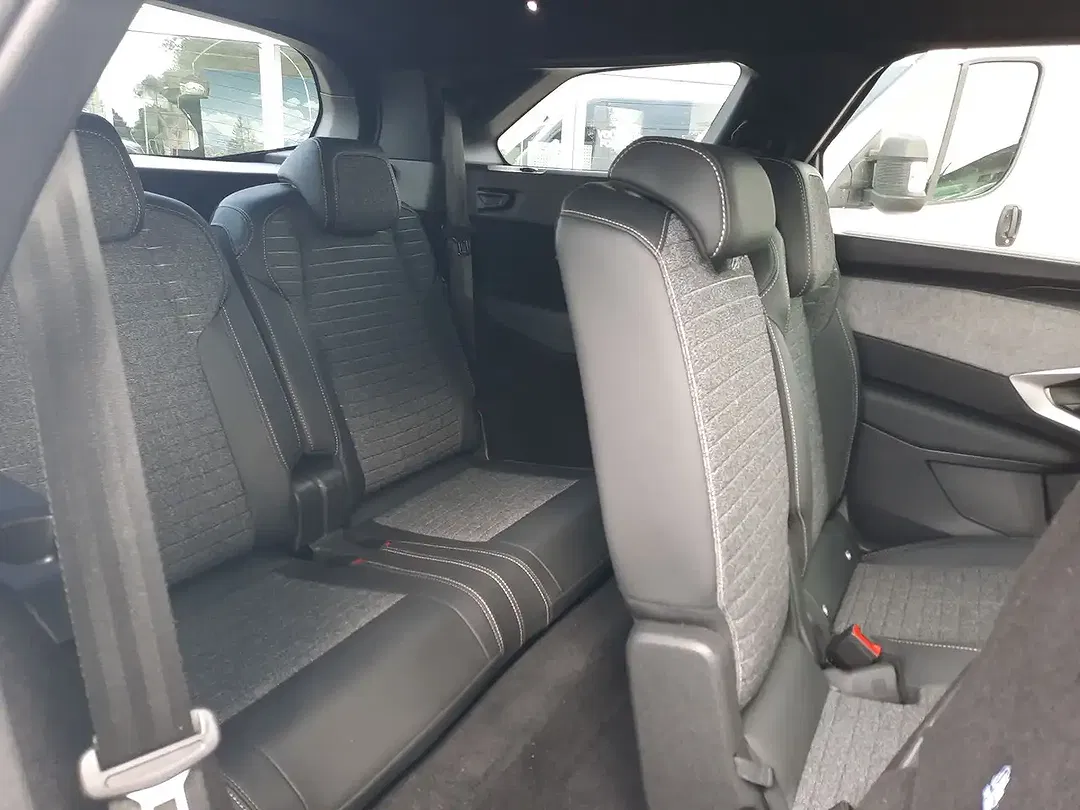 Peugeot 5008 - Thumbnail 23