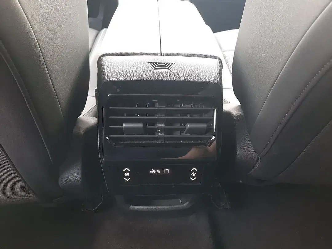 Peugeot 5008 - Thumbnail 27