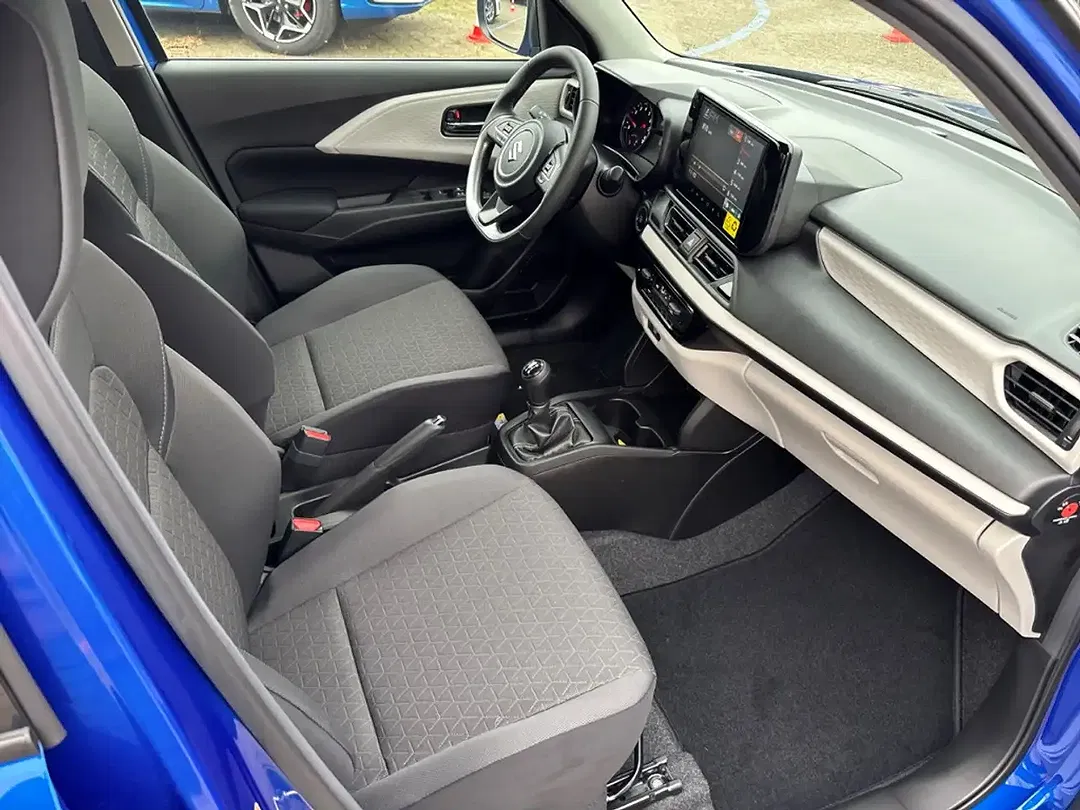 Suzuki Swift - Thumbnail 13