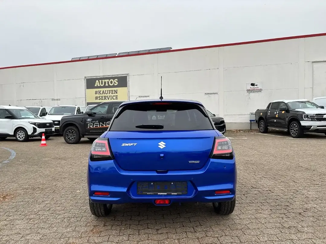 Suzuki Swift - Thumbnail 4