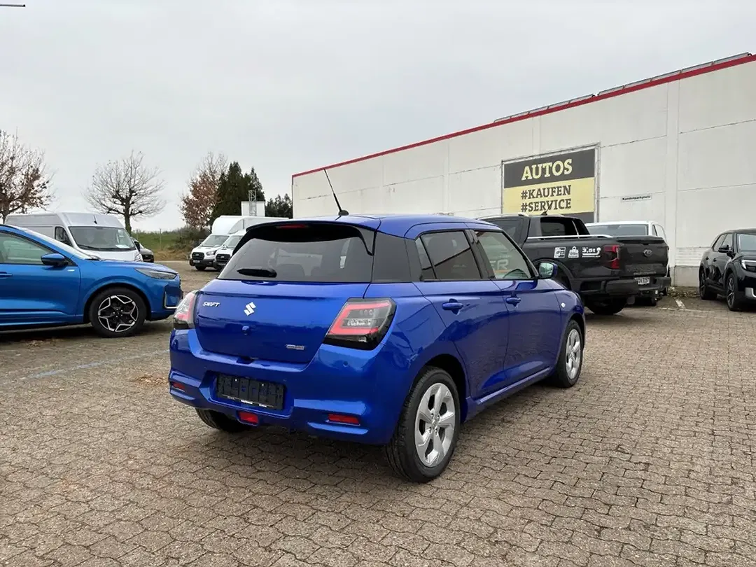 Suzuki Swift - Thumbnail 5