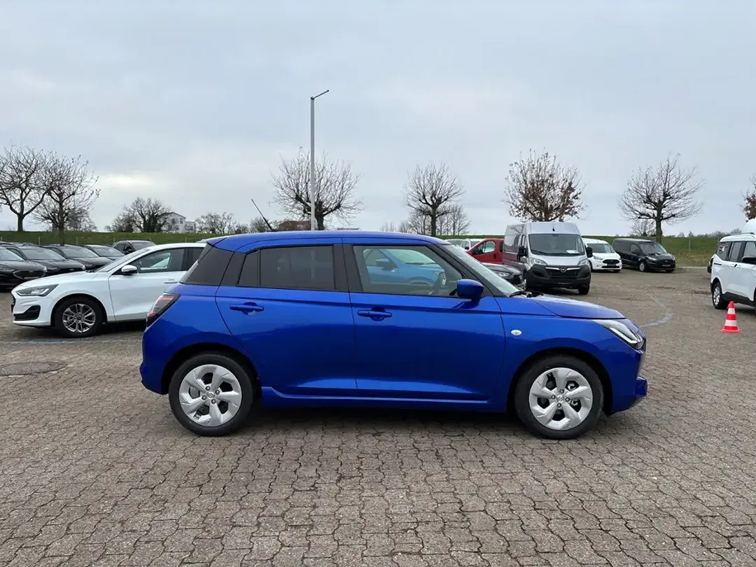 Suzuki Swift - Thumbnail 6