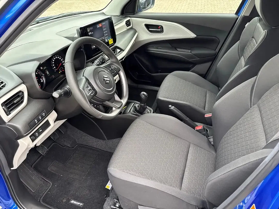 Suzuki Swift - Thumbnail 9