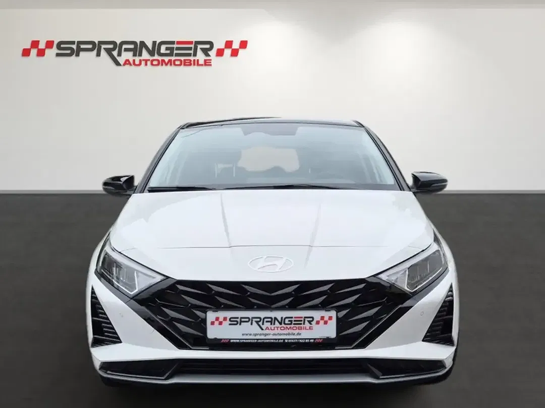 Hyundai i20 - Thumbnail 2