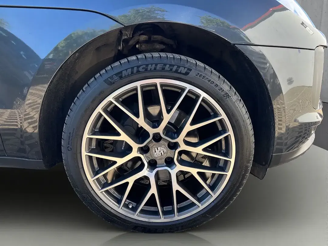 Porsche Macan - Thumbnail 10